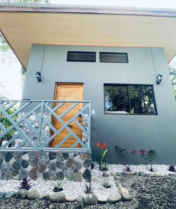 Апартаменты Casa Noil, Beautiful Eco House Near The Beach! Puerto Viejo de Talamanca Экстерьер фото