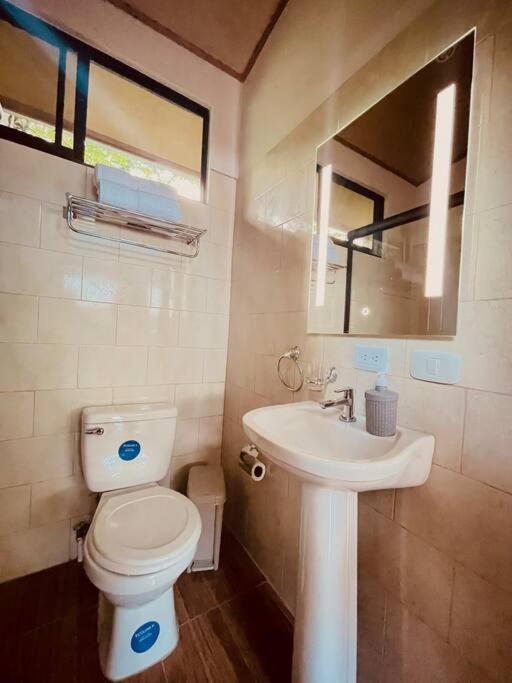 Апартаменты Casa Noil, Beautiful Eco House Near The Beach! Puerto Viejo de Talamanca Экстерьер фото